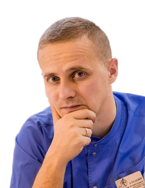 Главный врач Аладьин Артём Алексеевич
